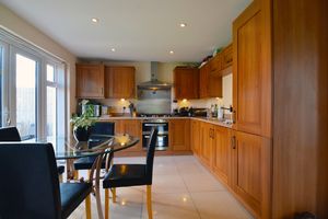 kitchen- click for photo gallery